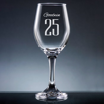 Numero Wine Glass with Stem